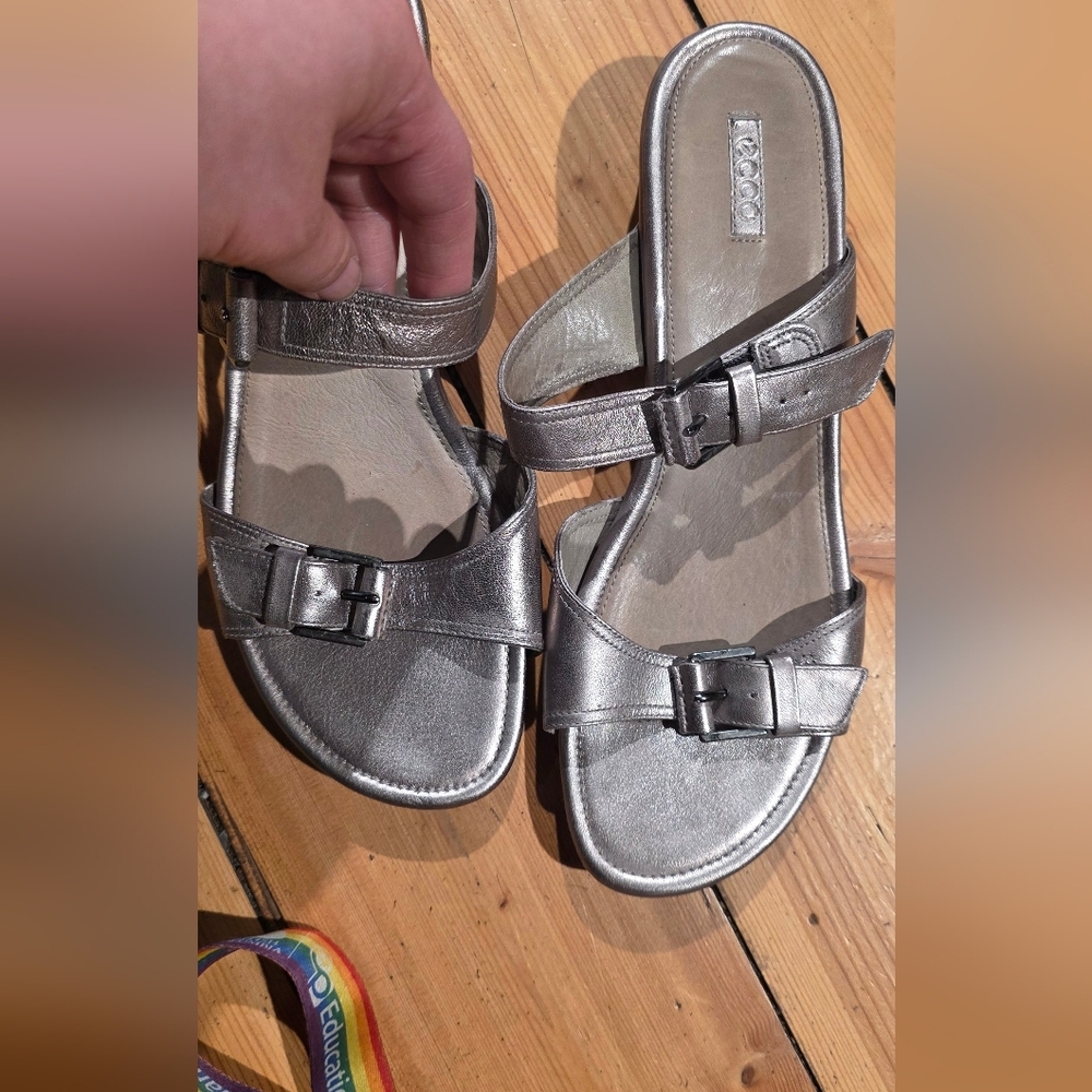 Ecco Metallic Silver Sandals - Picture 5 of 5